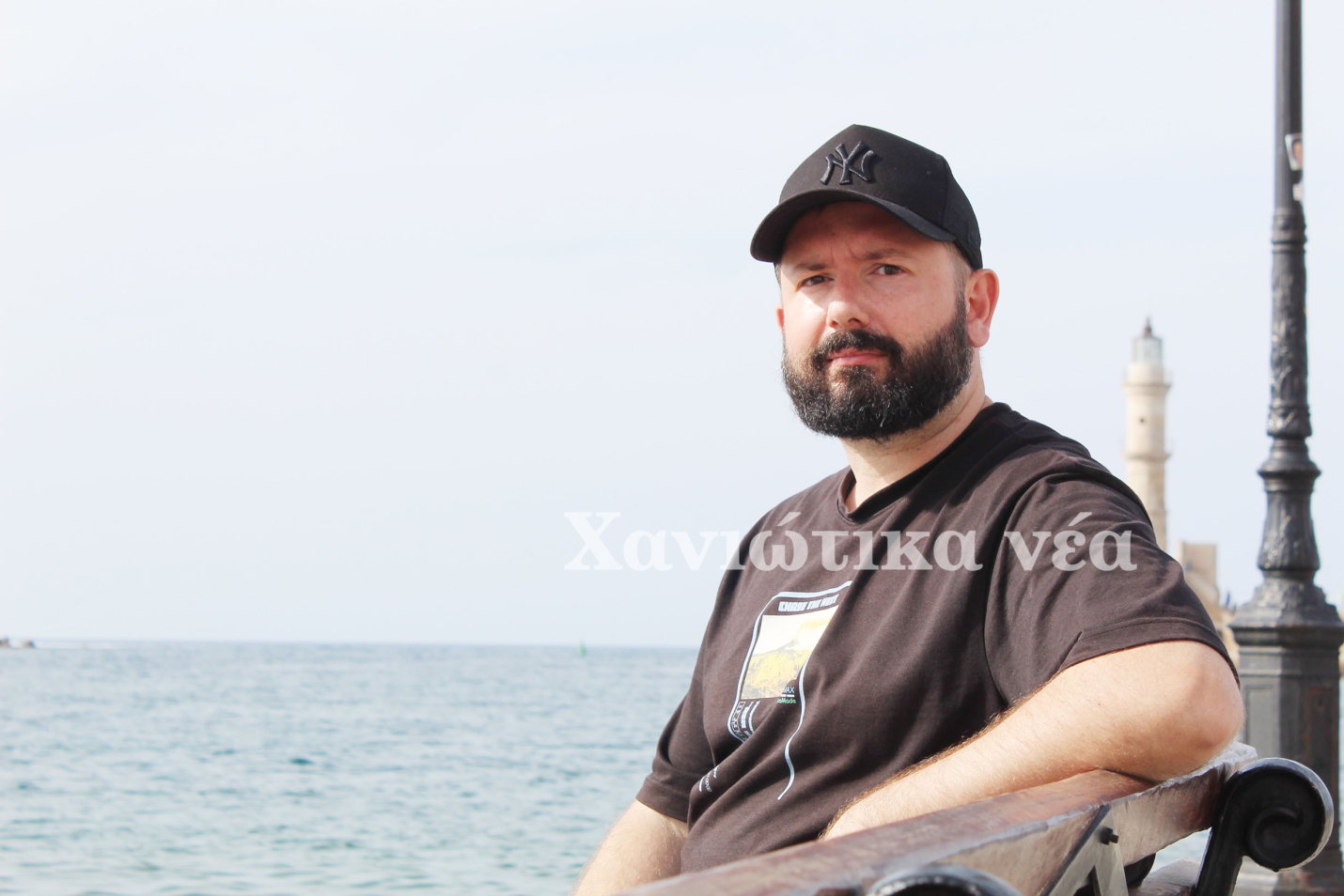 Degphilip: &laquo;Ά&lambda;&lambda;&eta; &alpha;ί&sigma;&theta;&eta;&sigma;&eta; &tau;&omicron; &chi;&alpha;&rho;&tau;ί &kappa;&alpha;&iota; &tau;&omicron; &beta;&iota;&beta;&lambda;ί&omicron;!&raquo;